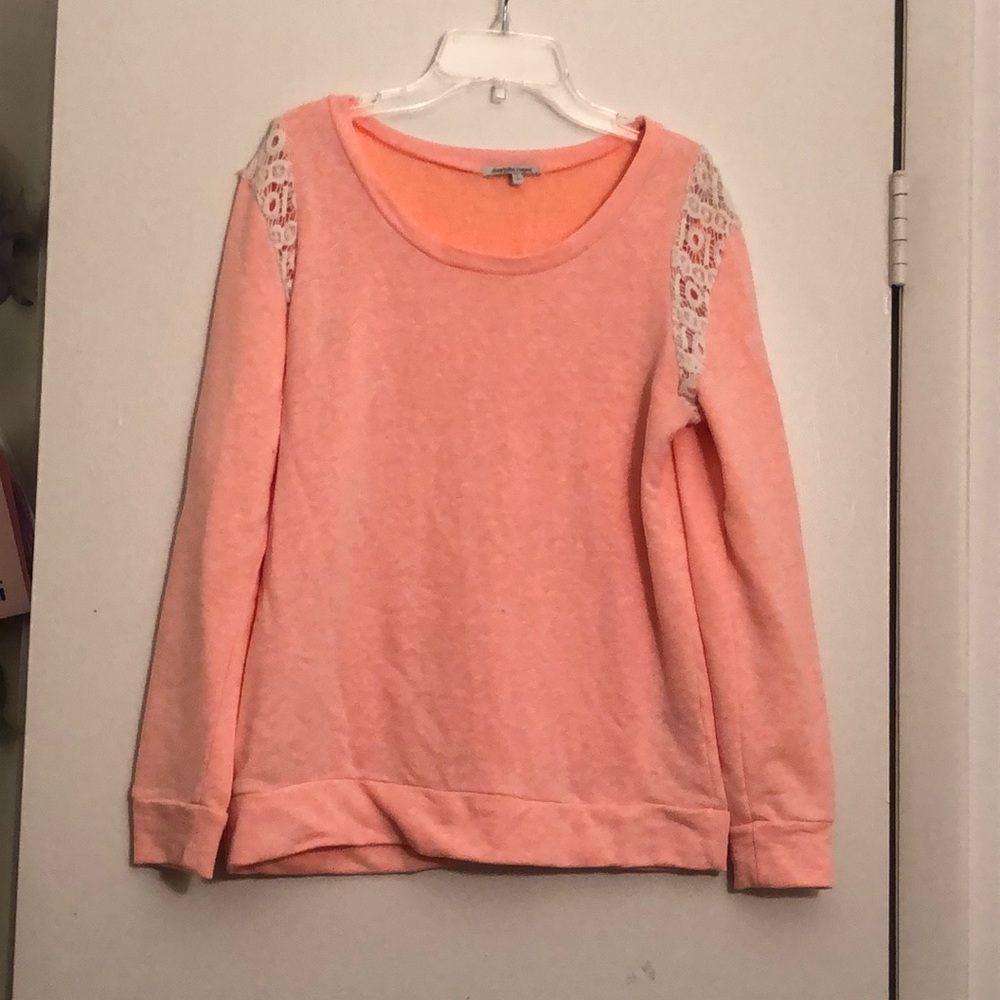 Pink sweatshirt with lace